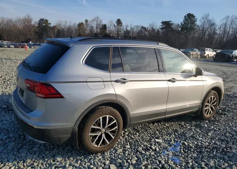2021 Volkswagen Tiguan z USA, uszkodzony, nr VIN 3VV3B7AX5MM061280